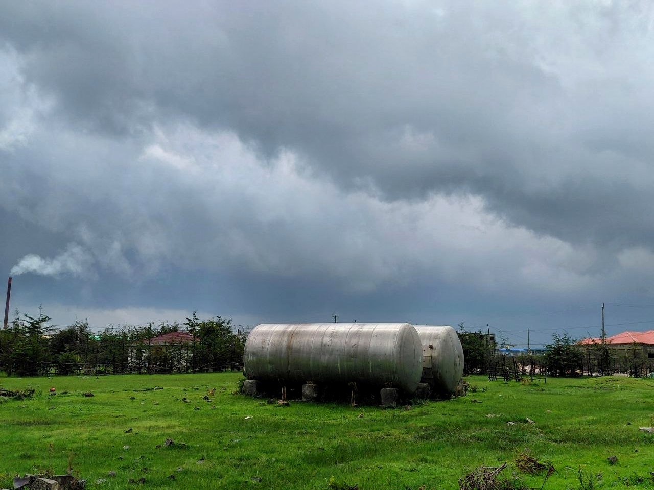 Process storage vessels on Eco Green grounds
